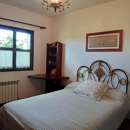 House - 4 Bedrooms - 9468