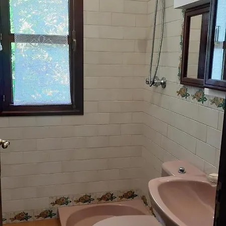 House - 4 Bedrooms - 9468 Chalet