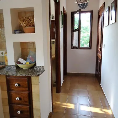 Chalet House - 4 Bedrooms - 9468 Noia